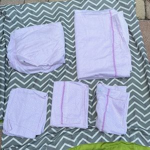 COPY - Martha Steward twin XL set fitted, flat and 3 pillowcases  (5) pieces